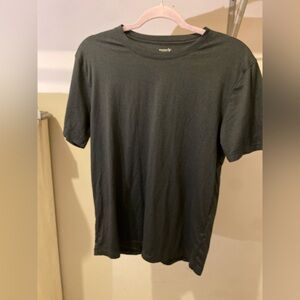 Old Navy Dark Gray Men's Short Sleeve Tee
